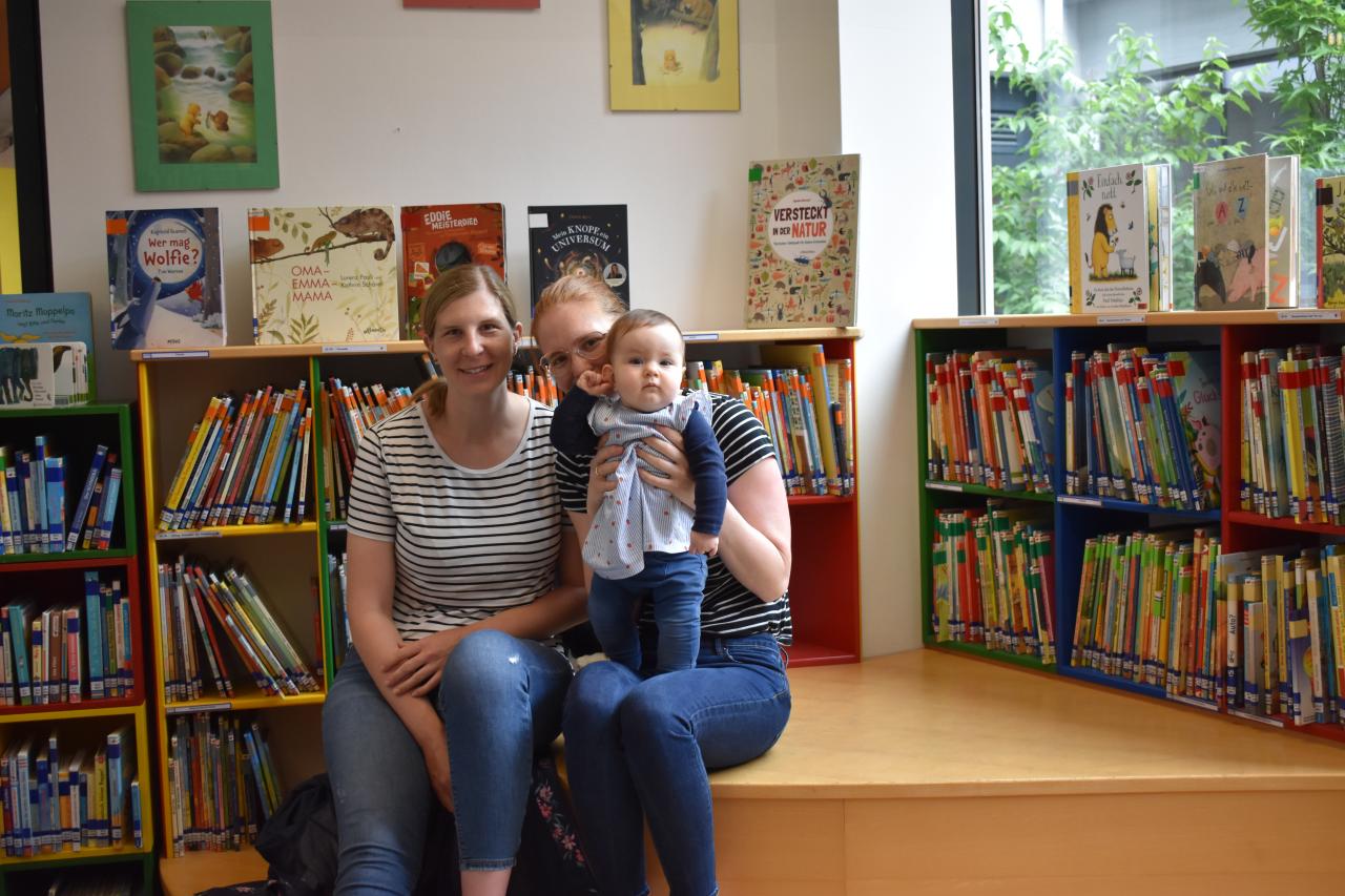 Zwergerltreffen in der Bibliothek / Buchstart