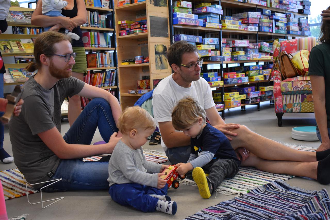 Zwergerltreffen in der Bibliothek / Buchstart