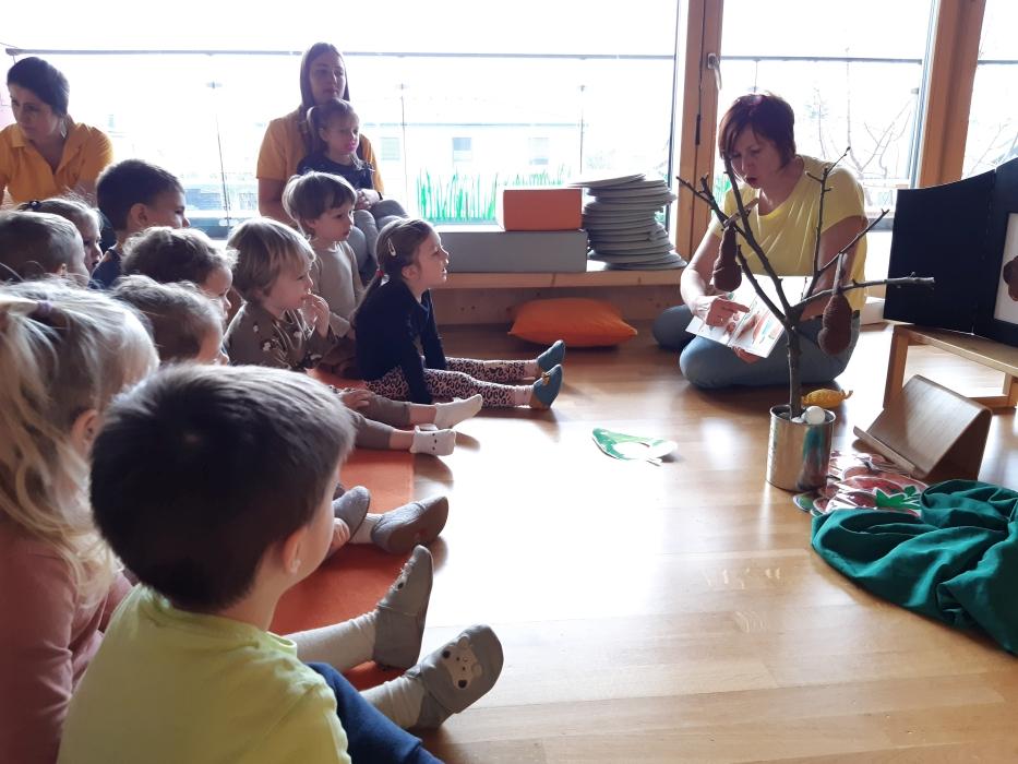 Kinderkrippenbesuch in Zettling