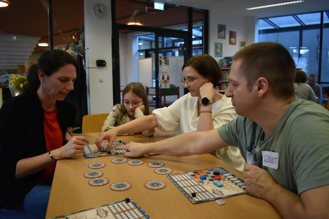 Familienspielenachmittag in der Bibliothek Premstätten