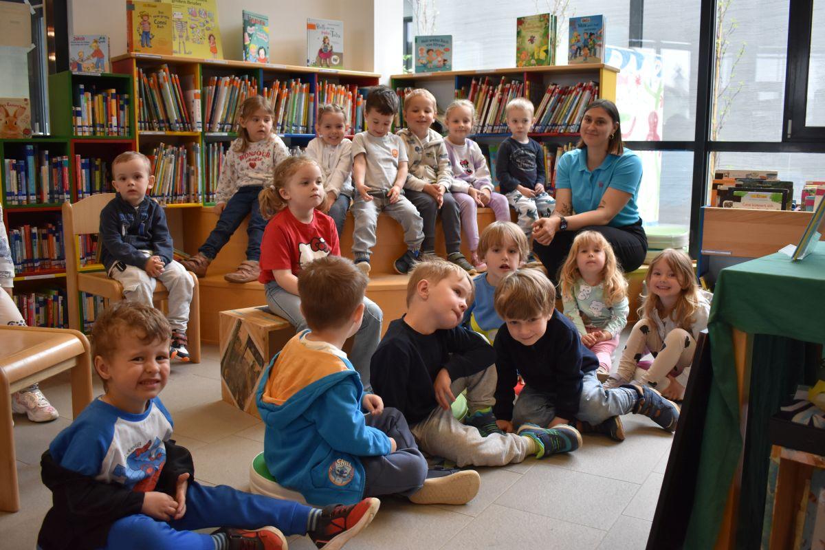 Kindergartenbesuch in der Bibliothek Premstätten