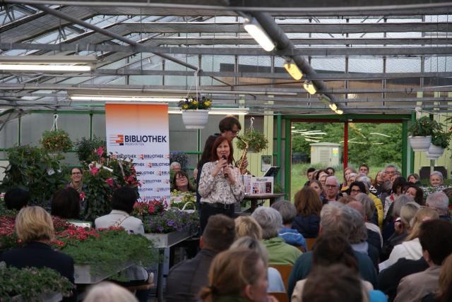 Krimilesung mit Martina Parker in der Gärtnerei Lienhart