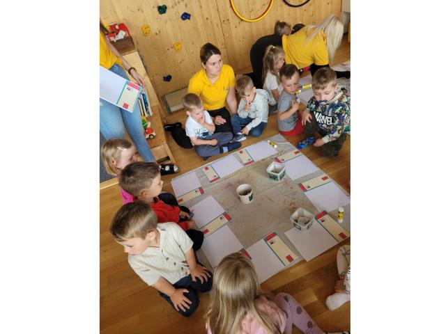 Besuch in der Kinderkrippe Zettling
